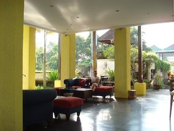 Anini Raka Resort & Spa