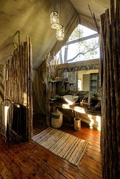Hyena Pan Tented Camp