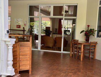 Pare Lodge