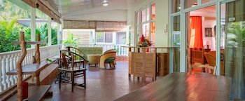Pare Lodge