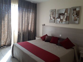 Tasiana Hotel Apartment Complex