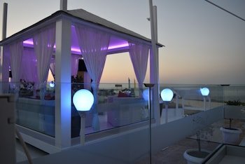 Pola Costa Beach Hotel Apartments