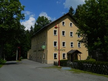 Pension & Gaststätte "Sommerfrische"