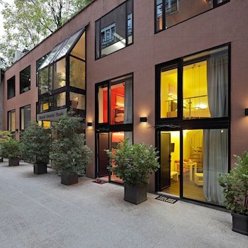 Residence Park Apartments