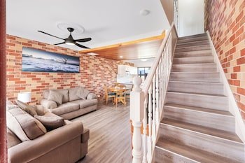 The Roseville Apartments