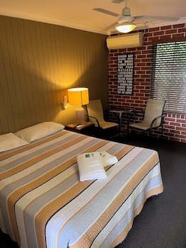 The Mullum Motel