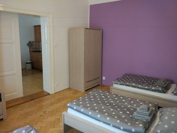 Apartments Tynska 7