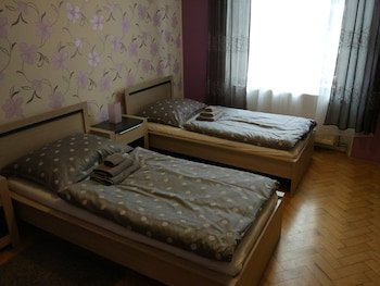 Apartments Tynska 7