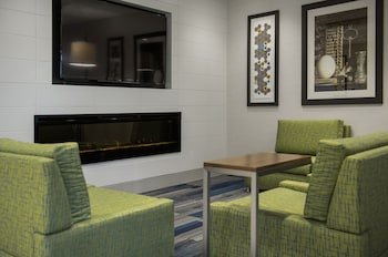 Holiday Inn Express & Suites Airdrie - Calgary North