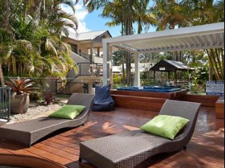 Outrigger Bay Apartments