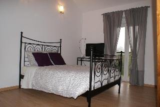 Crezilles Hotel