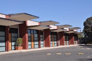 The Highlander Hotel