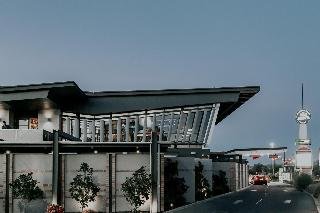 The Highlander Hotel