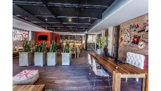 Hotel Mika Suites