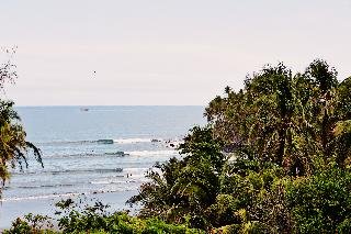 Las Flores Surf Club