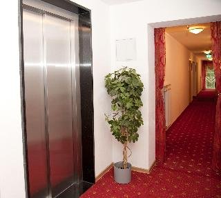 Landgasthof & Landhotel Hutzenthaler