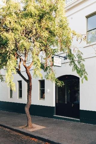 Naughtons Parkville Hotel