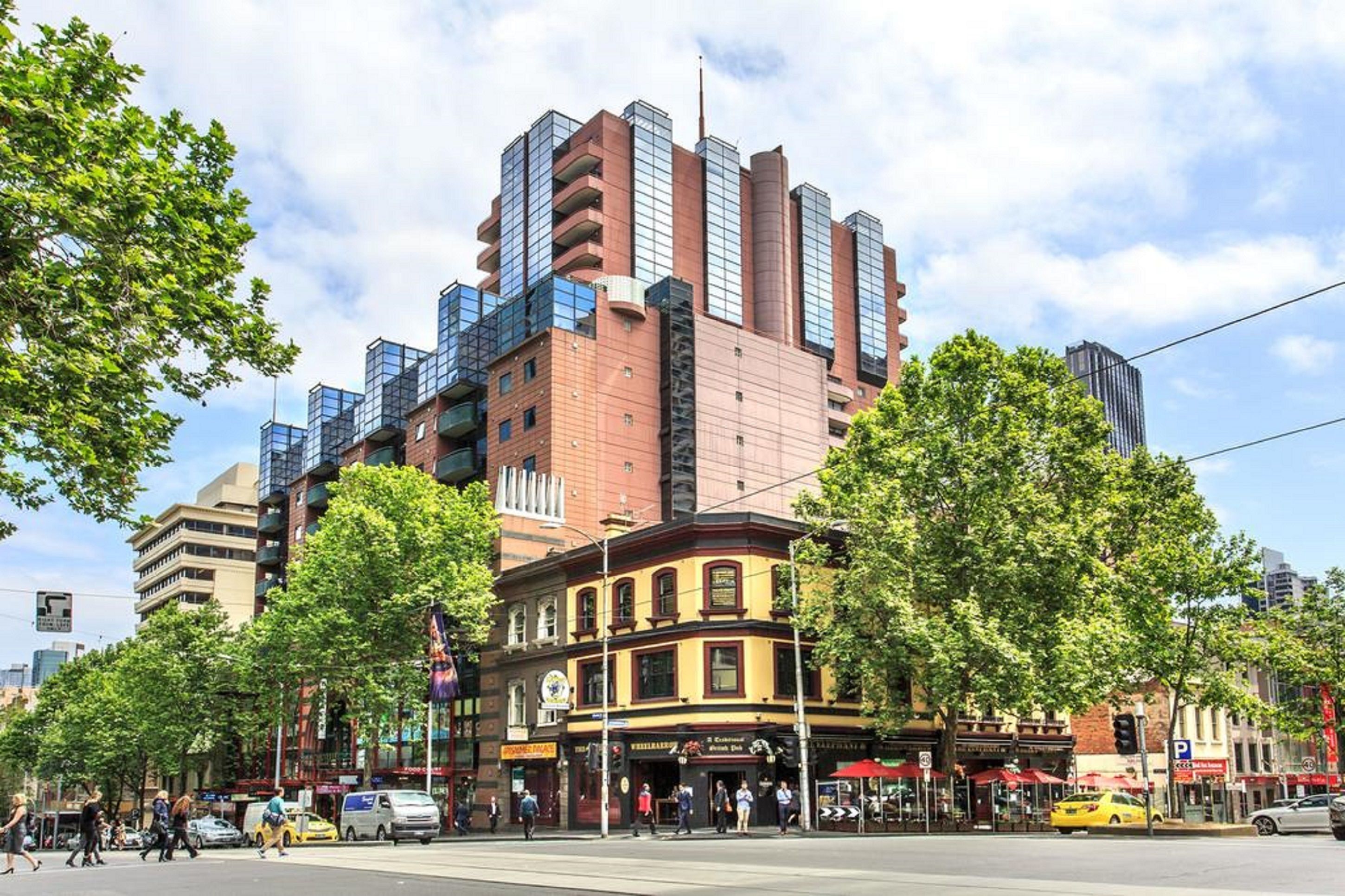 The Paramount Serviced Apartments Melbourne