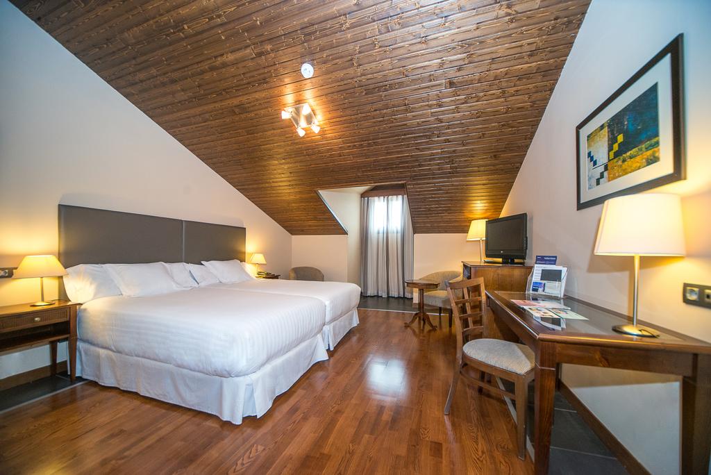 Barcelo Jaca Golf & Spa