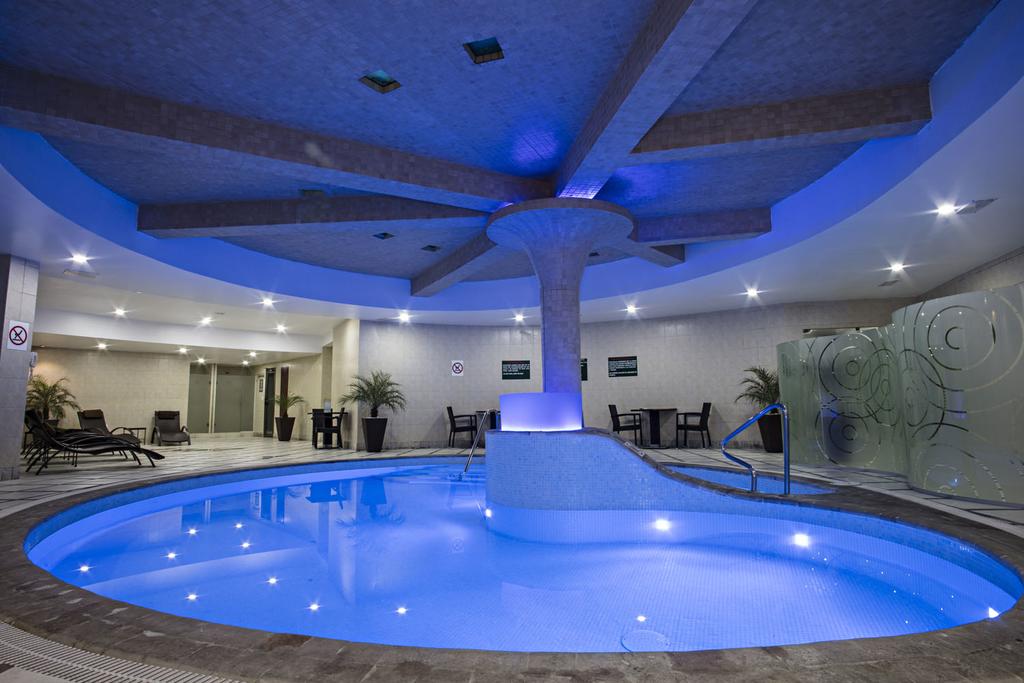 Suites Camino Real