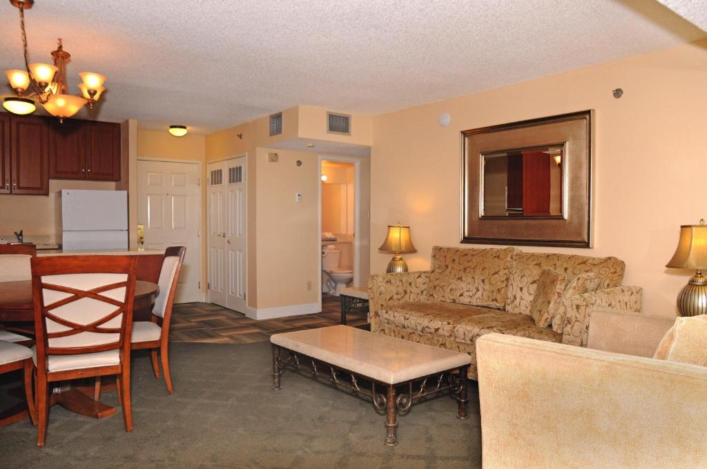 Jockey Resort Suites Center Strip
