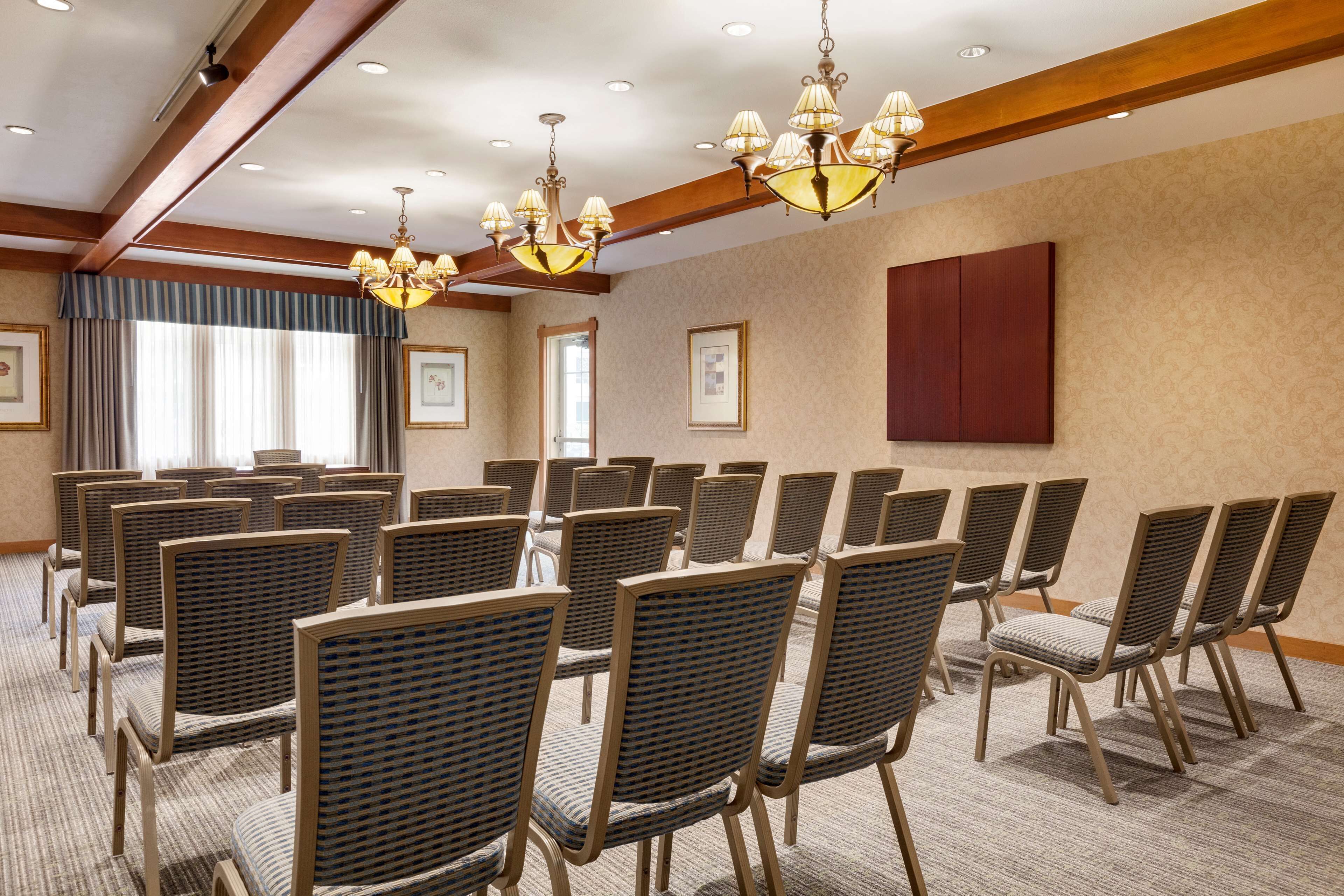 Homewood Suites by Hilton San Francisco Airport North