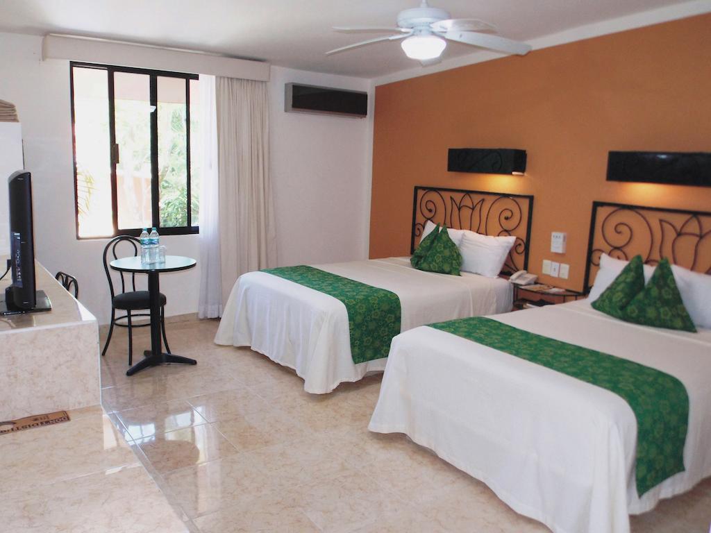 Hotel Maya Tulipanes Palenque and Express