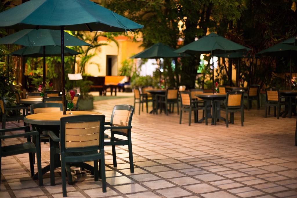Hotel Maya Tulipanes Palenque and Express