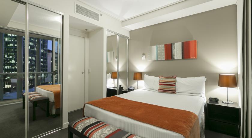 Evolution Apartment Hotel