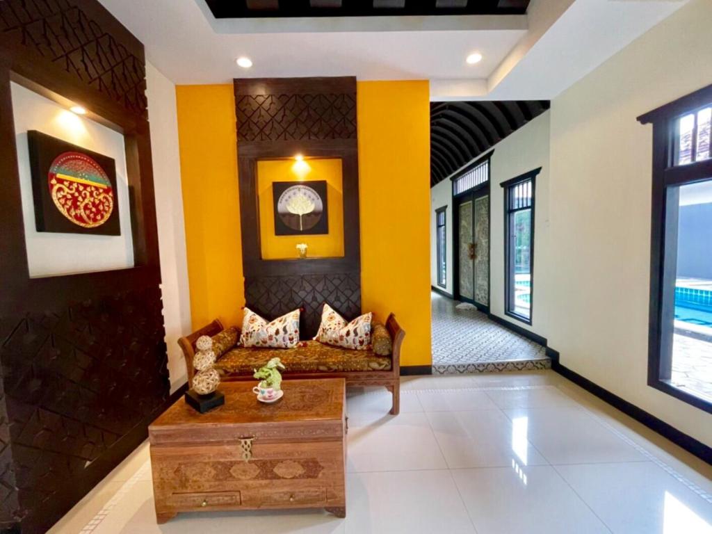 Mandawee Resort & Spa