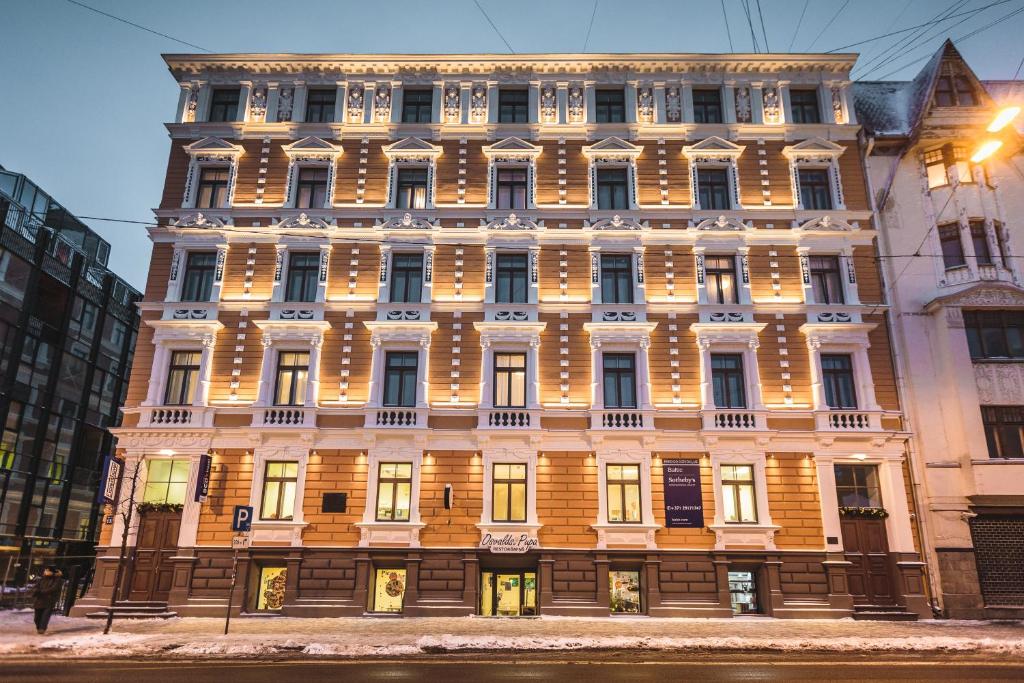Bearsleys Downtown Apartments