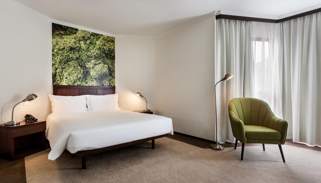 Neat Hotel Avenida