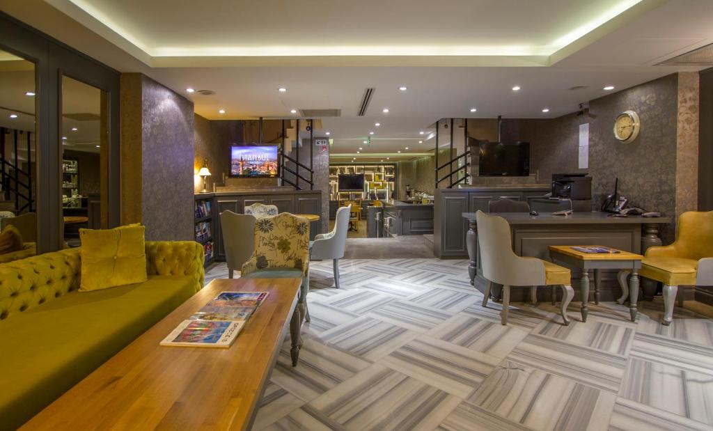 Aston Residence
