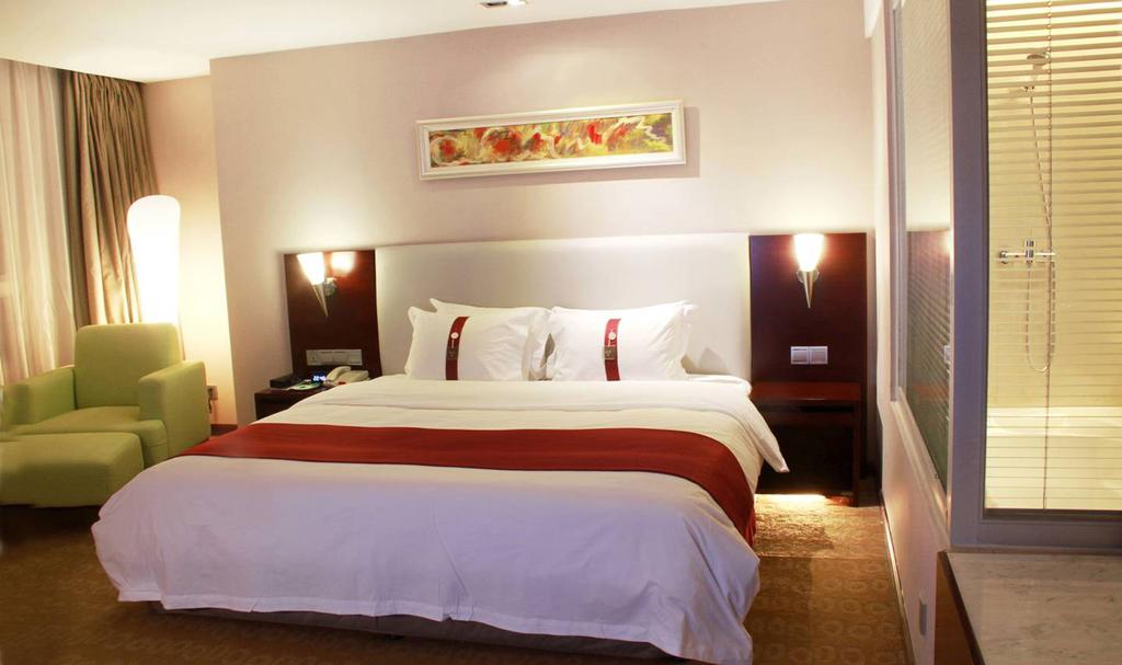 Holiday Inn Downtown Hefei