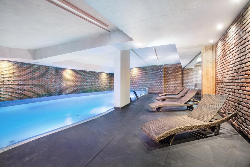 Hotel Almond Business & SPA