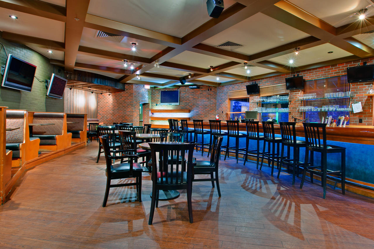 Holiday Inn West Kelowna (14km from Kelowna)