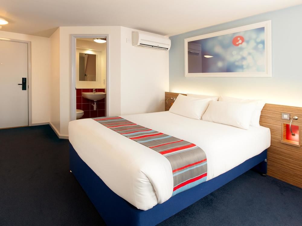Travelodge Aberdeen Central Justice Mill Lane