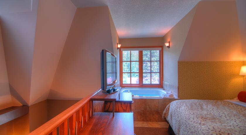 Banff Caribou Lodge & Spa