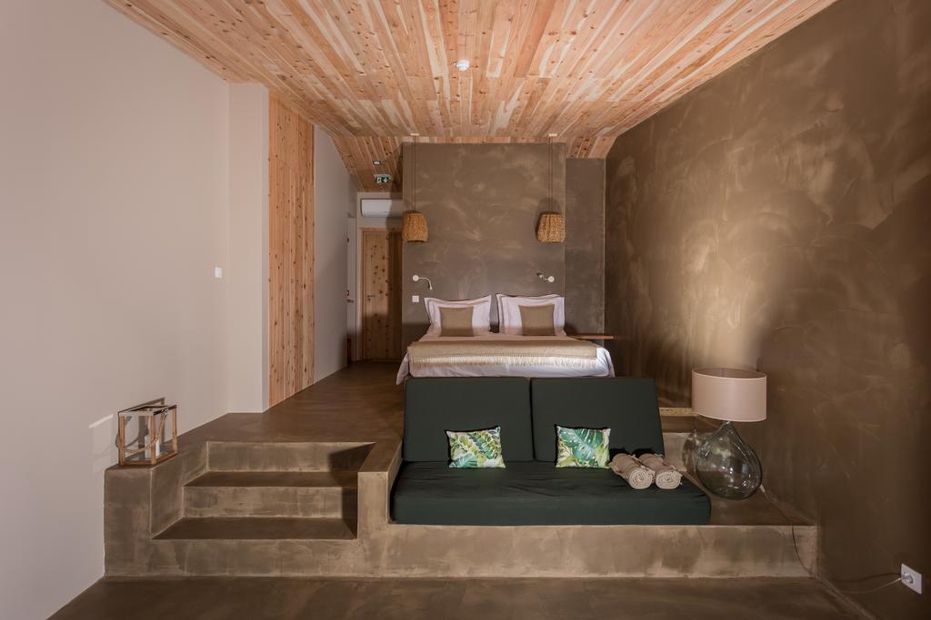 Santa Barbara Eco-Beach Resort