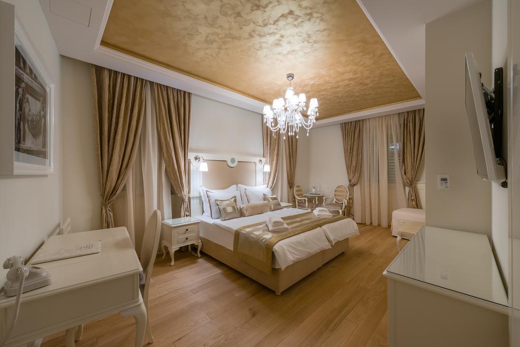 Piazza Heritage Hotel