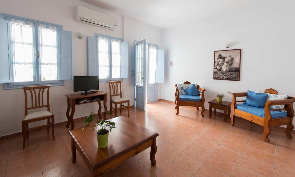 Kastro Suites