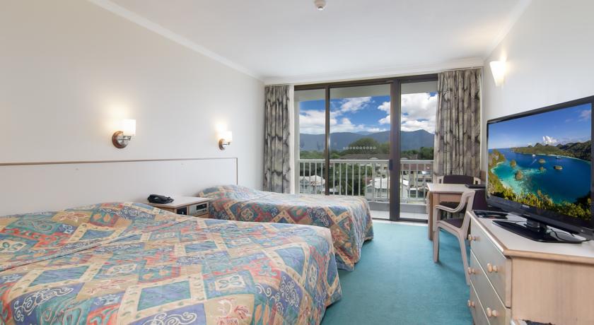 Acacia Court Hotel