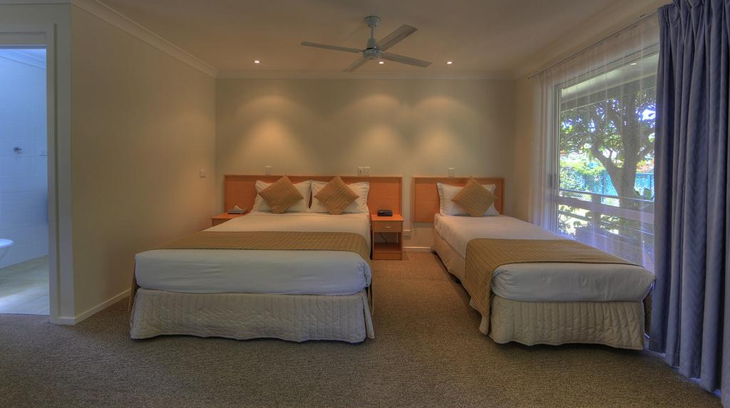 Paradise Hotel & Resort