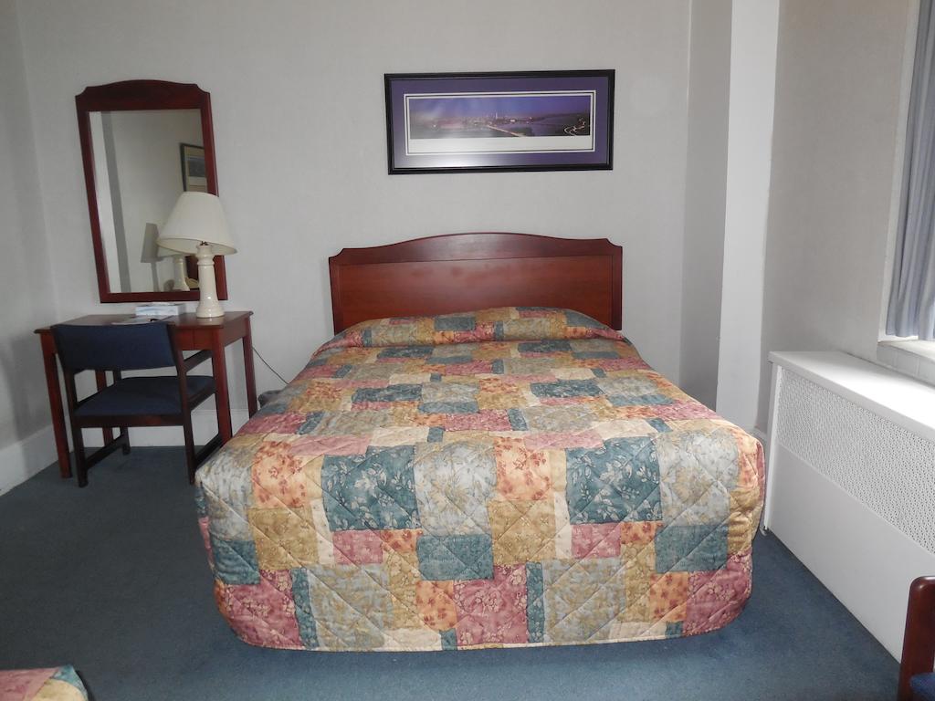 Hotel Harrington