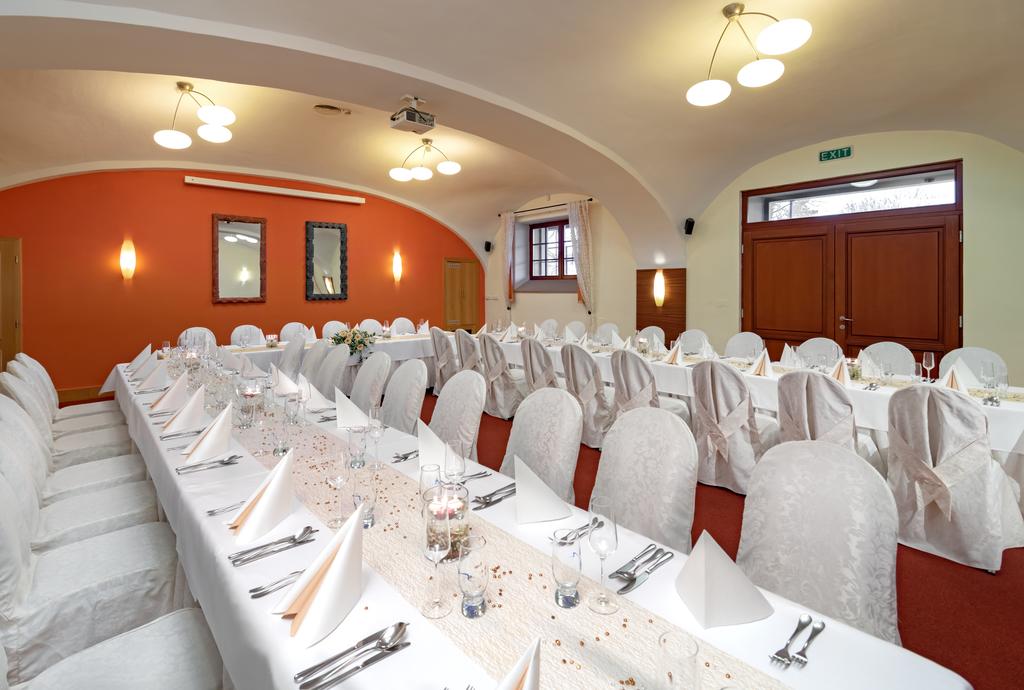 Hotel Chvalska Tvrz