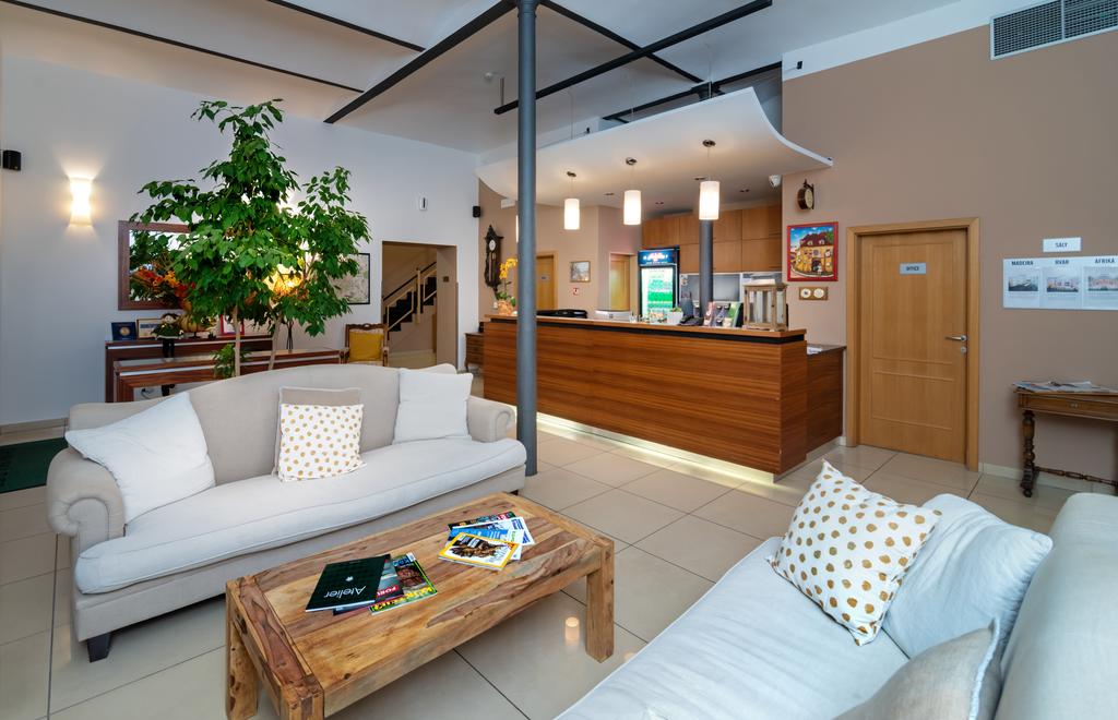 Hotel Chvalska Tvrz