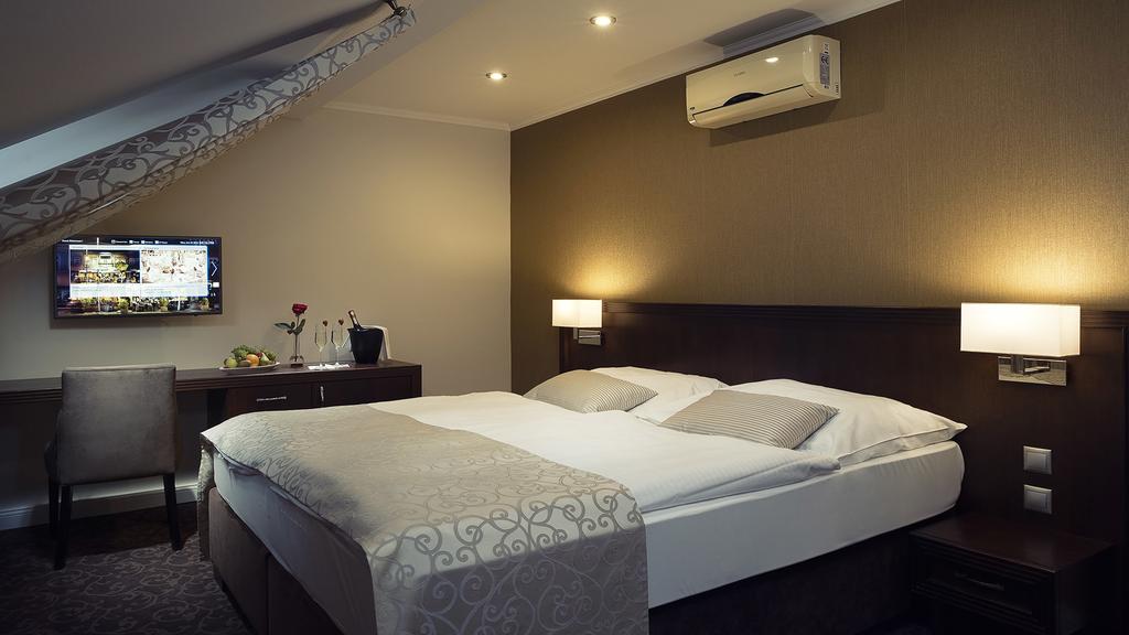 Hotel Ambassador