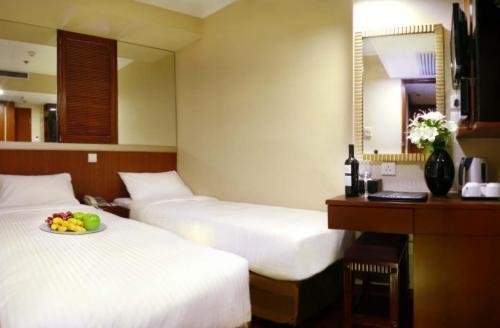Oriental Lander Hotel