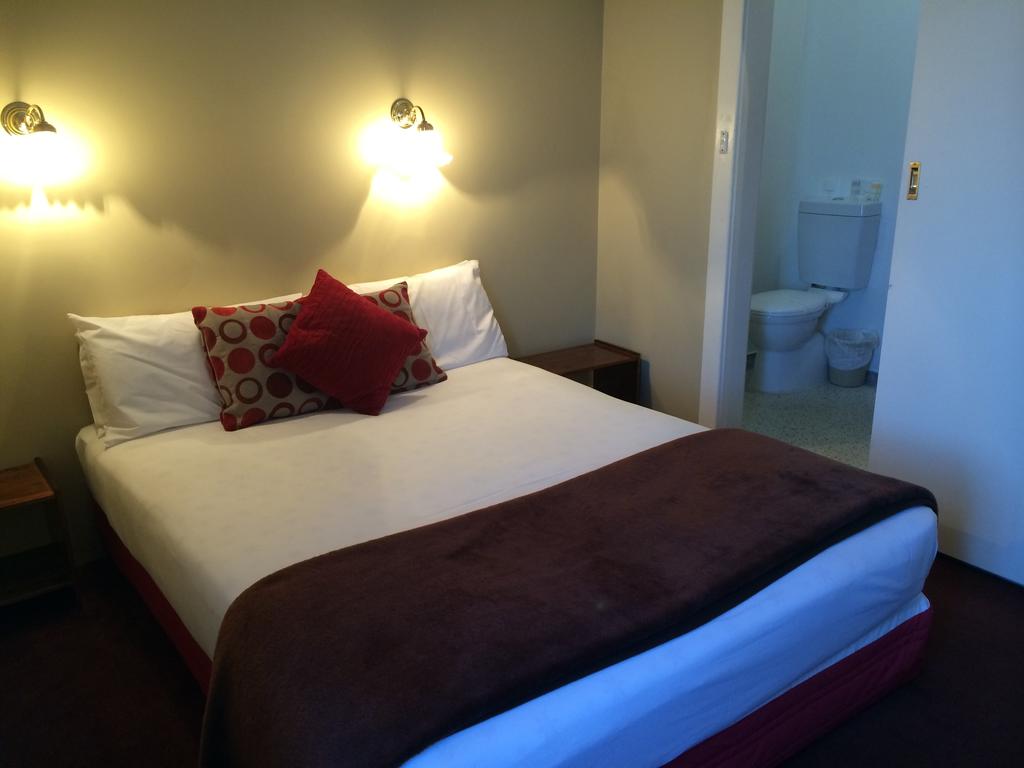 Anchorage Seafront Hotel