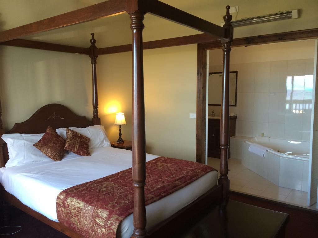Anchorage Seafront Hotel
